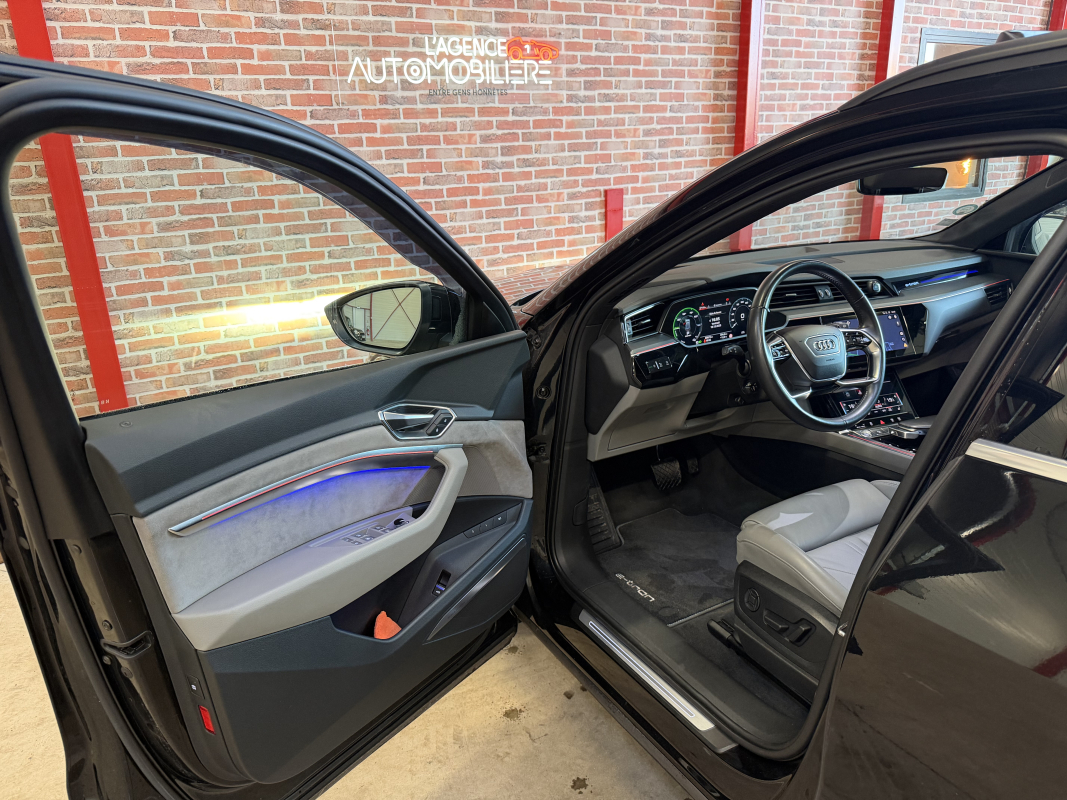 Audi E-Tron — 14