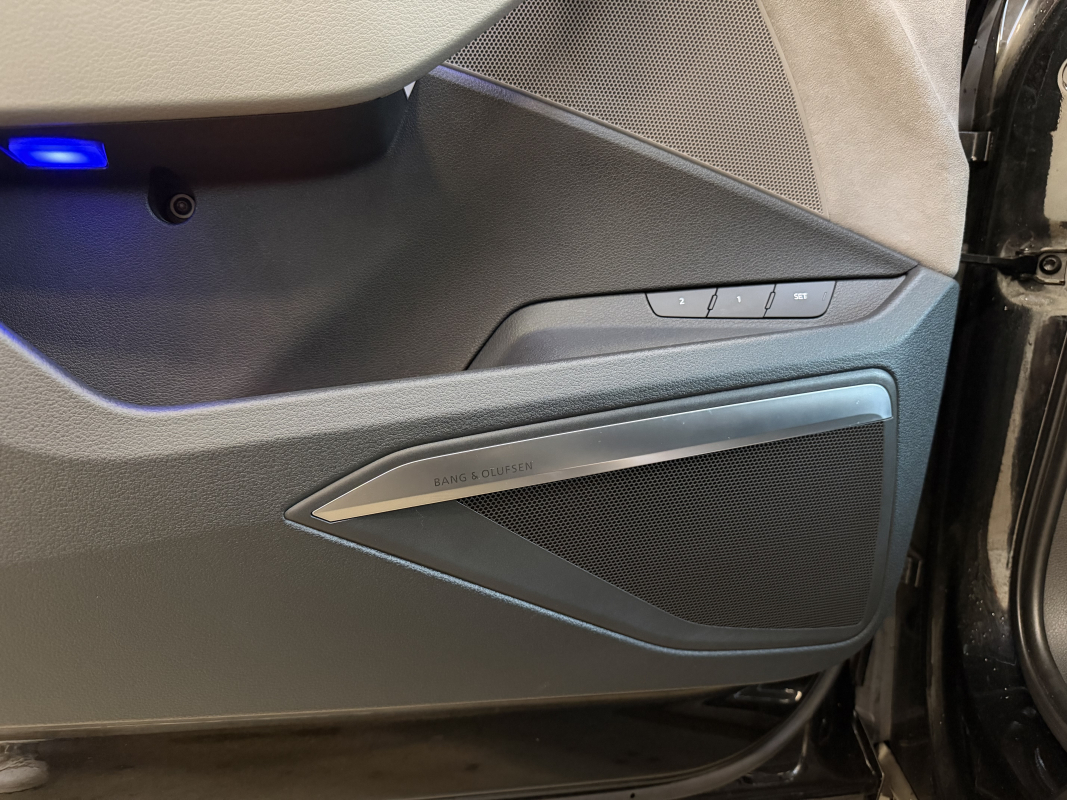 Audi E-Tron — 15