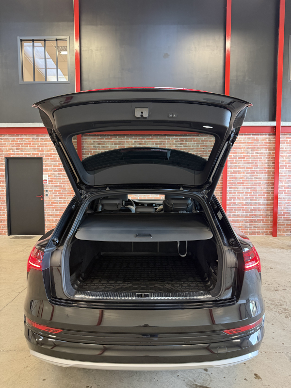 Audi E-Tron — 31
