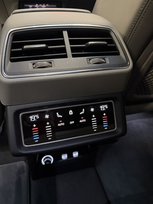 Audi E-Tron — 24