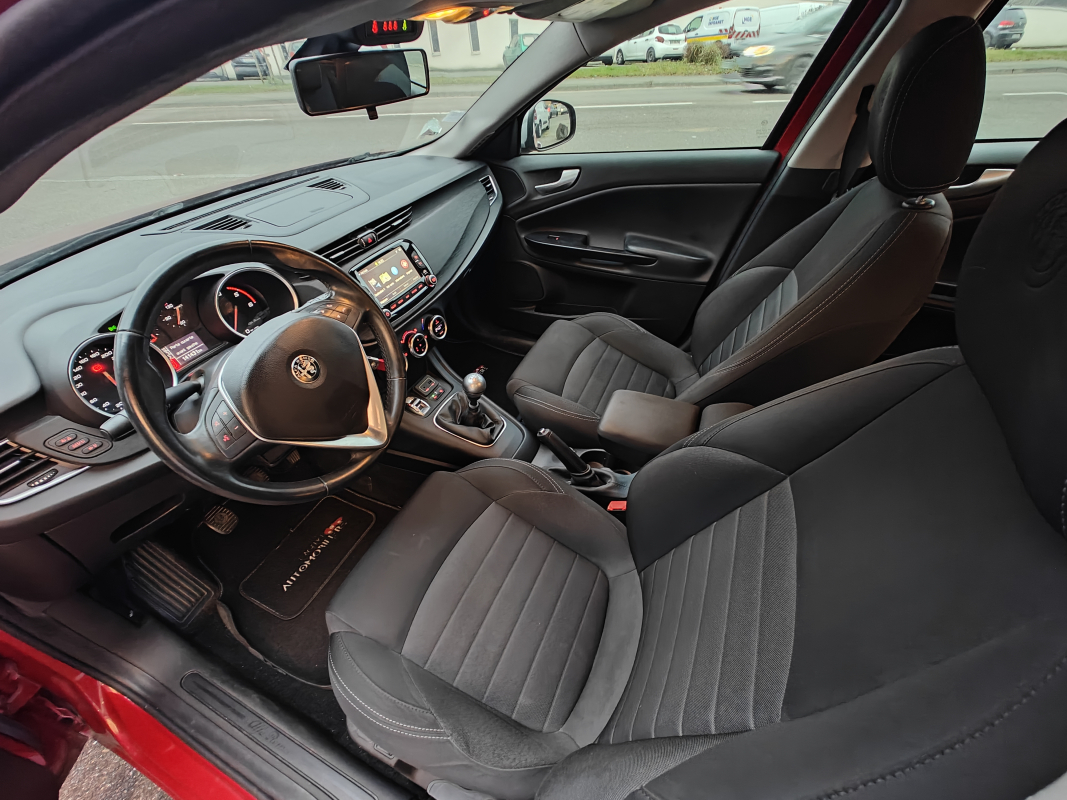 Alfa Romeo Giulietta — 11