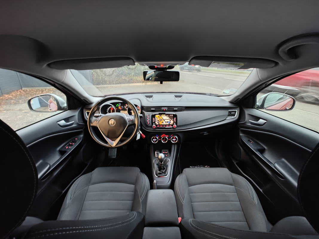 Alfa Romeo Giulietta — 17
