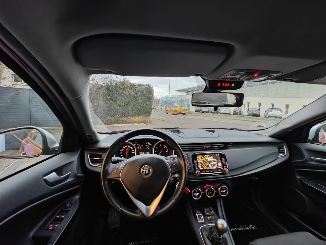 Alfa Romeo Giulietta — 18