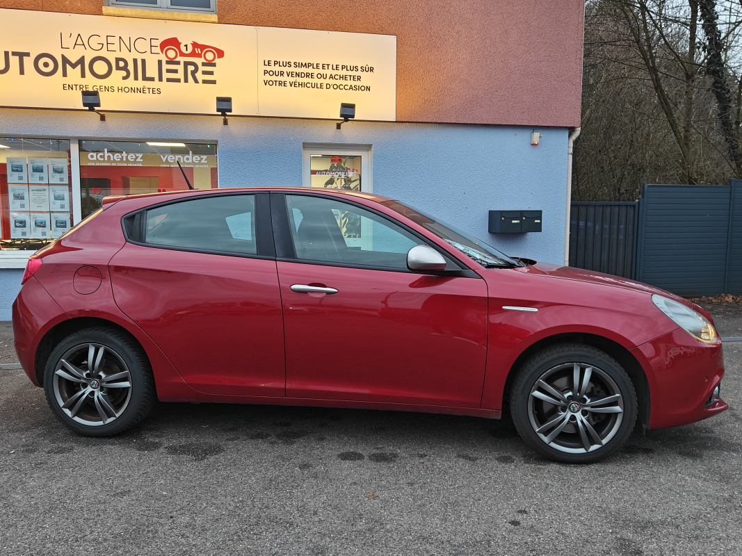 Alfa Romeo Giulietta — 8