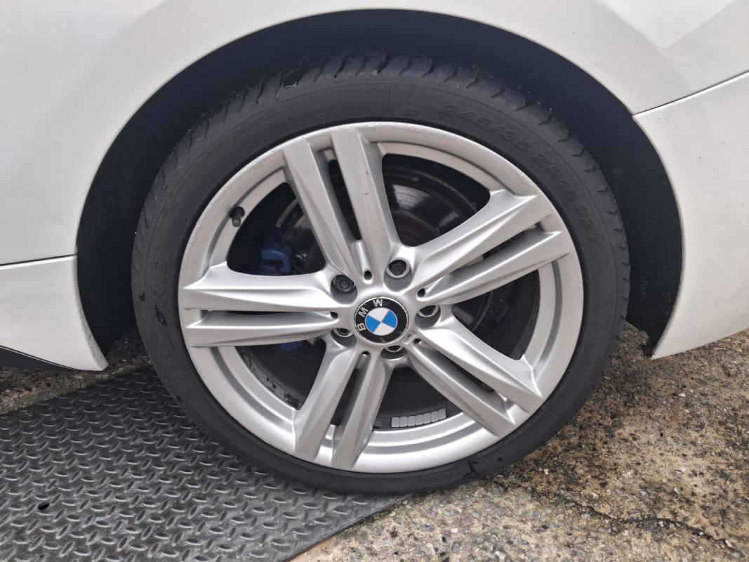 Bmw Série 1 — 20