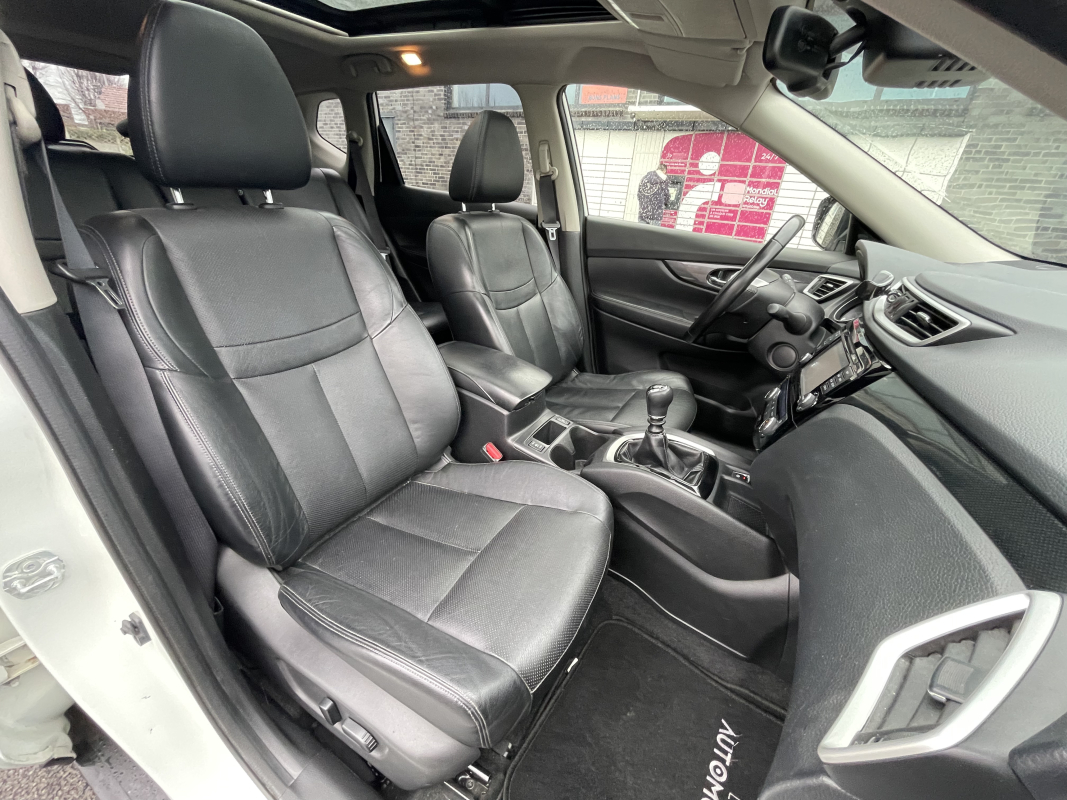 Nissan X-Trail — 24