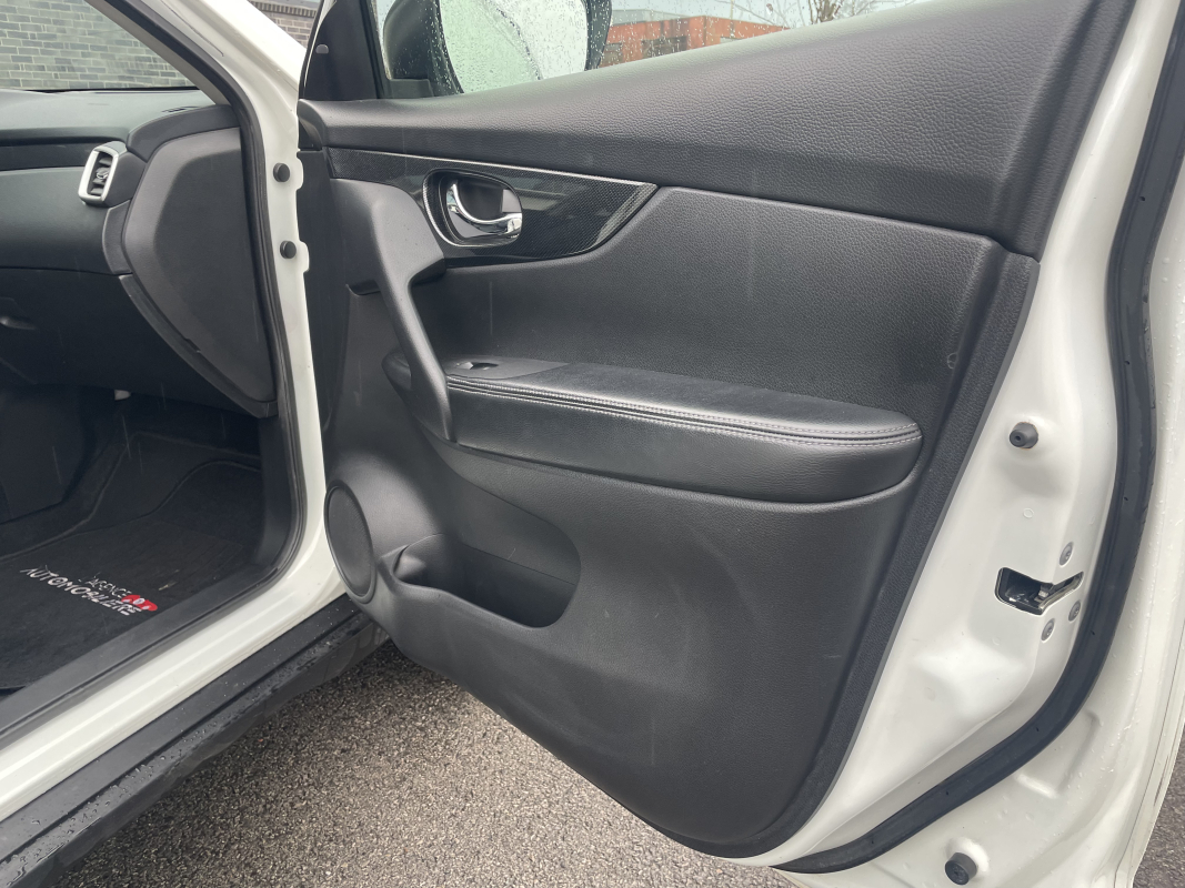 Nissan X-Trail — 22