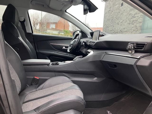 Peugeot 3008 — 17