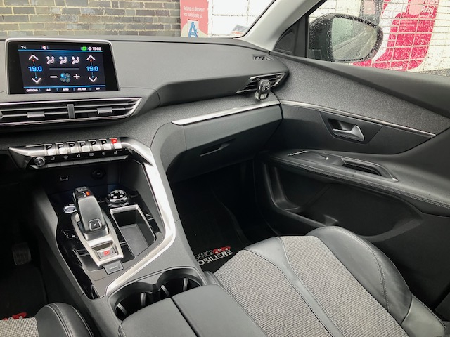 Peugeot 3008 — 15
