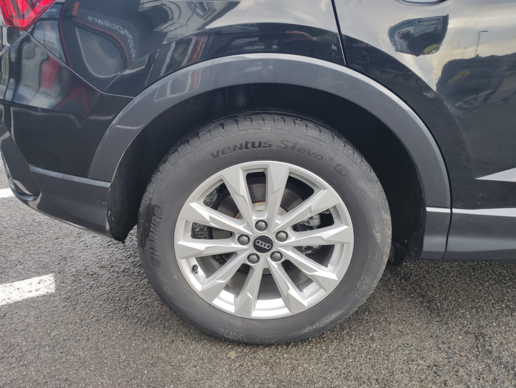Audi Q3 — 23
