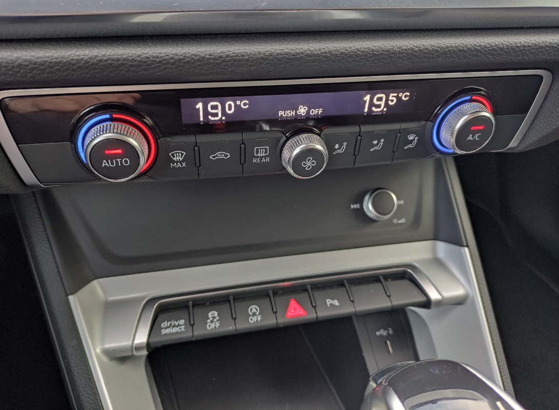 Audi Q3 — 16