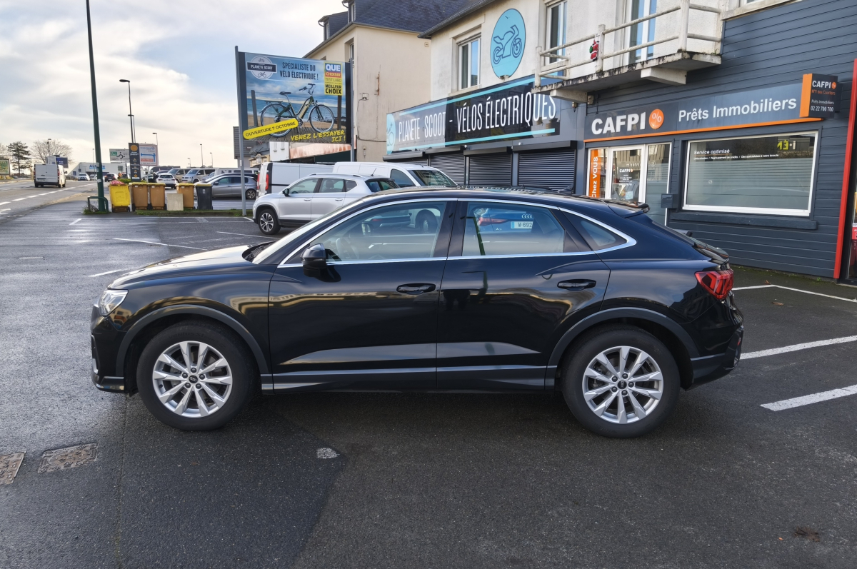 Audi Q3 — 10