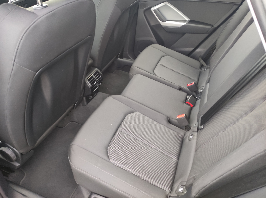 Audi Q3 — 18
