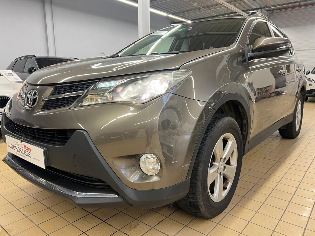 Toyota RAV4 — 4