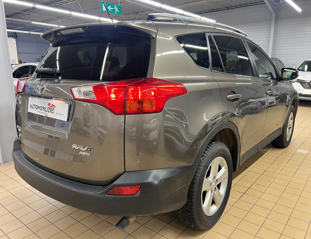 Toyota RAV4 — 7