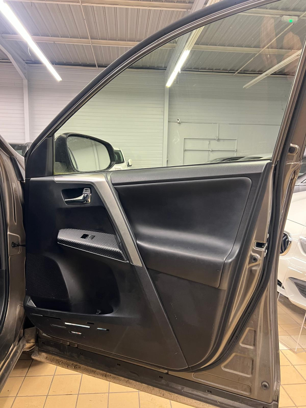 Toyota RAV4 — 30