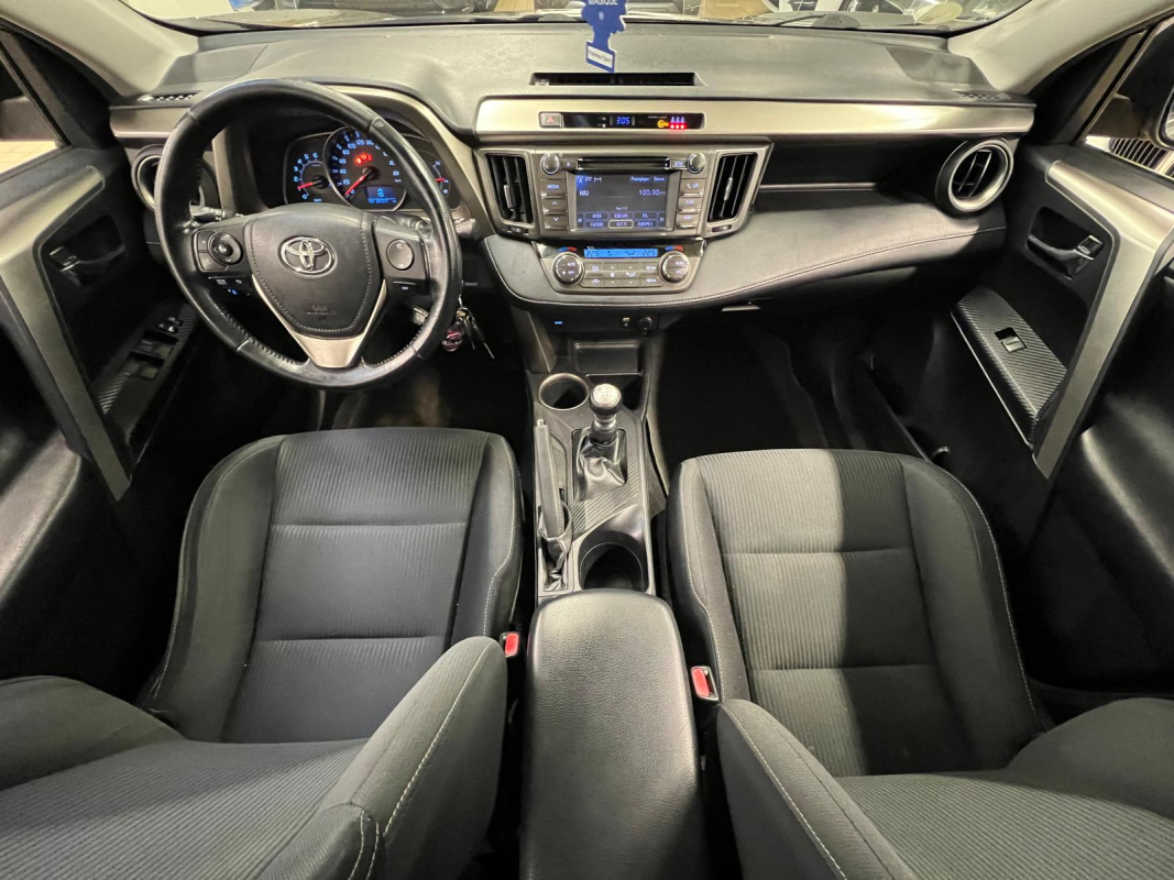 Toyota RAV4 — 12