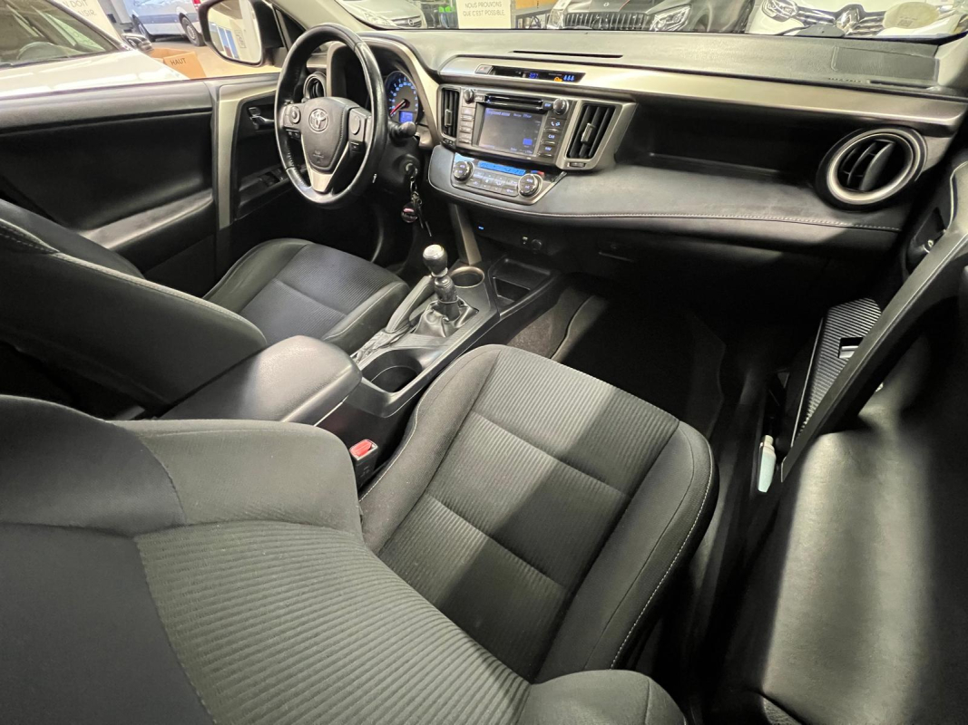 Toyota RAV4 — 14