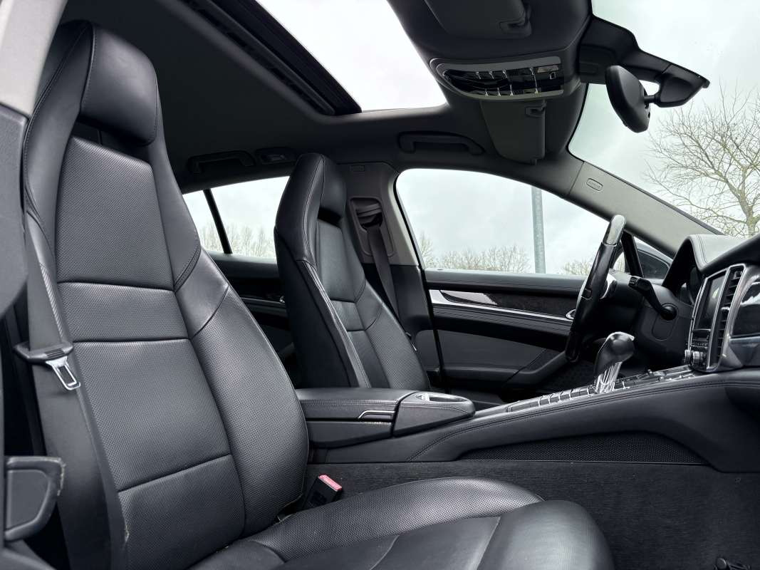 Porsche Panamera — 13