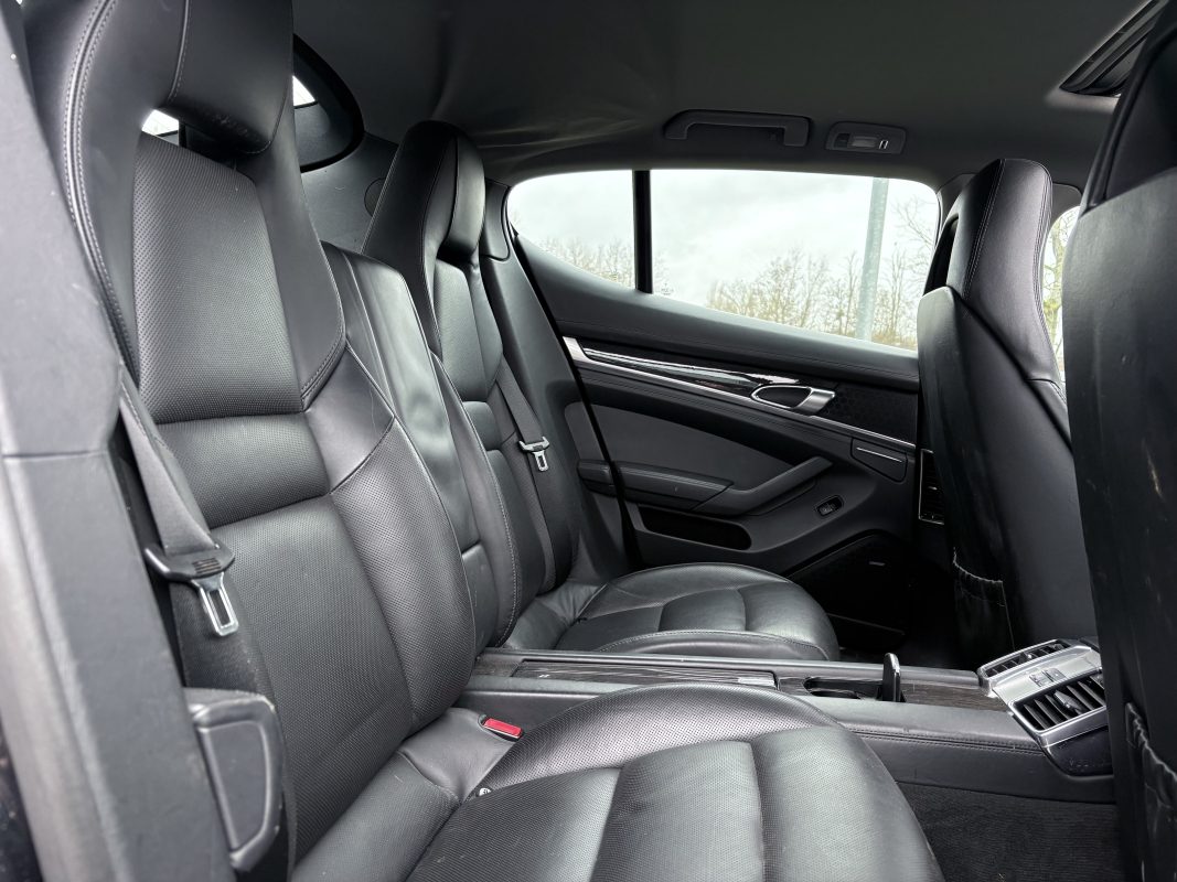 Porsche Panamera — 14