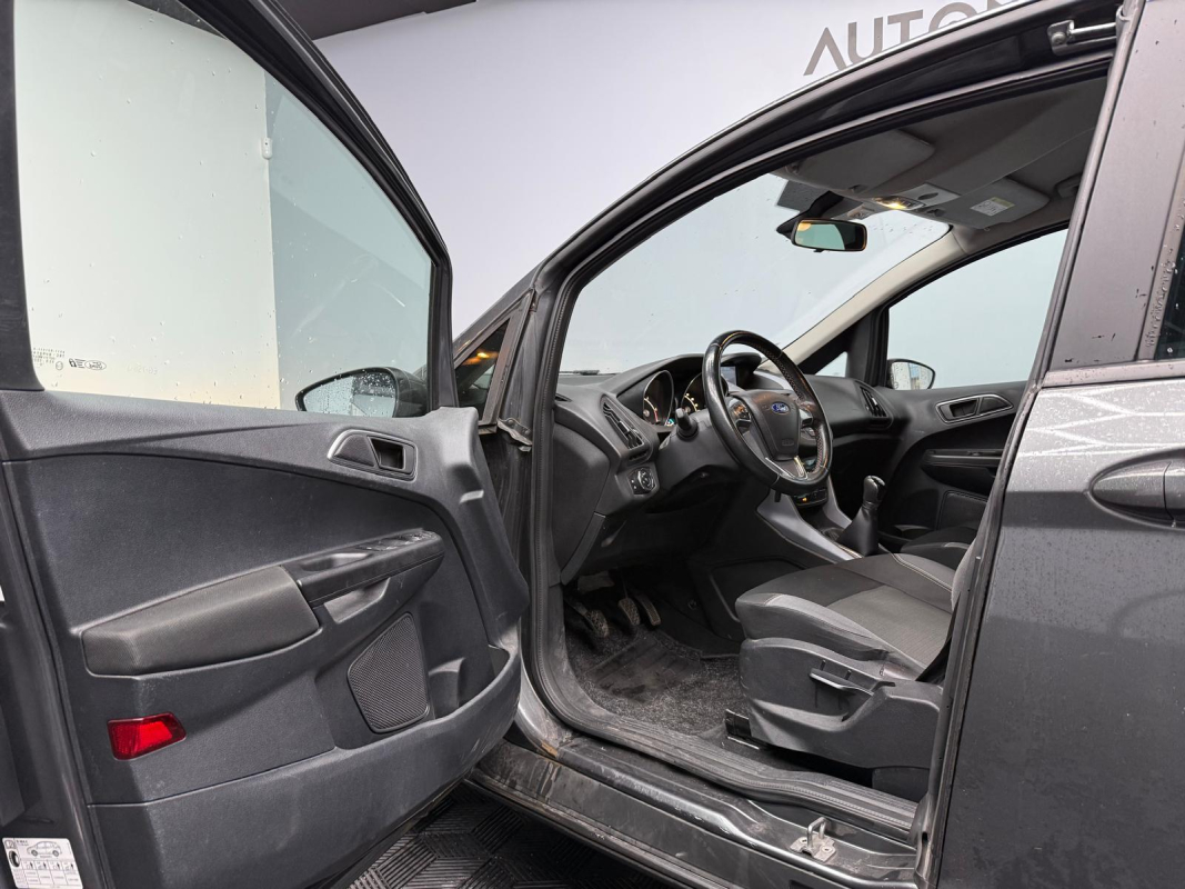 Ford B-Max — 9