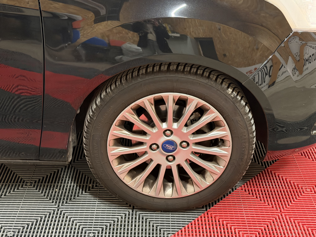 Ford B-Max — 12