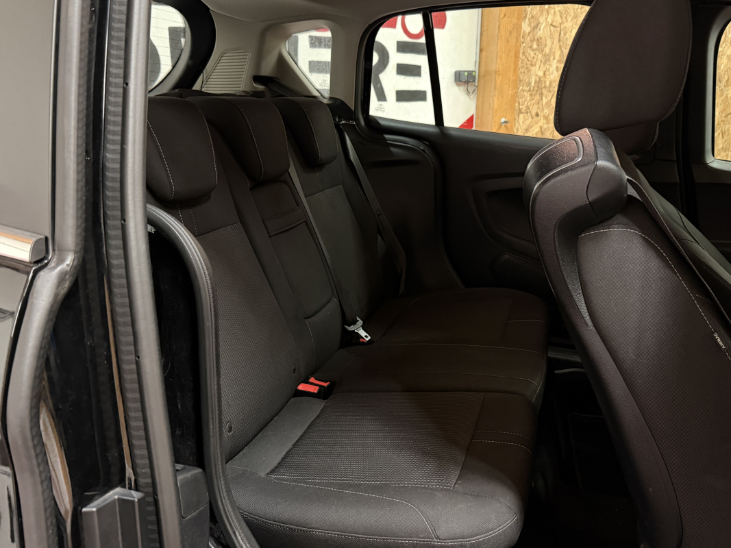 Ford B-Max — 13