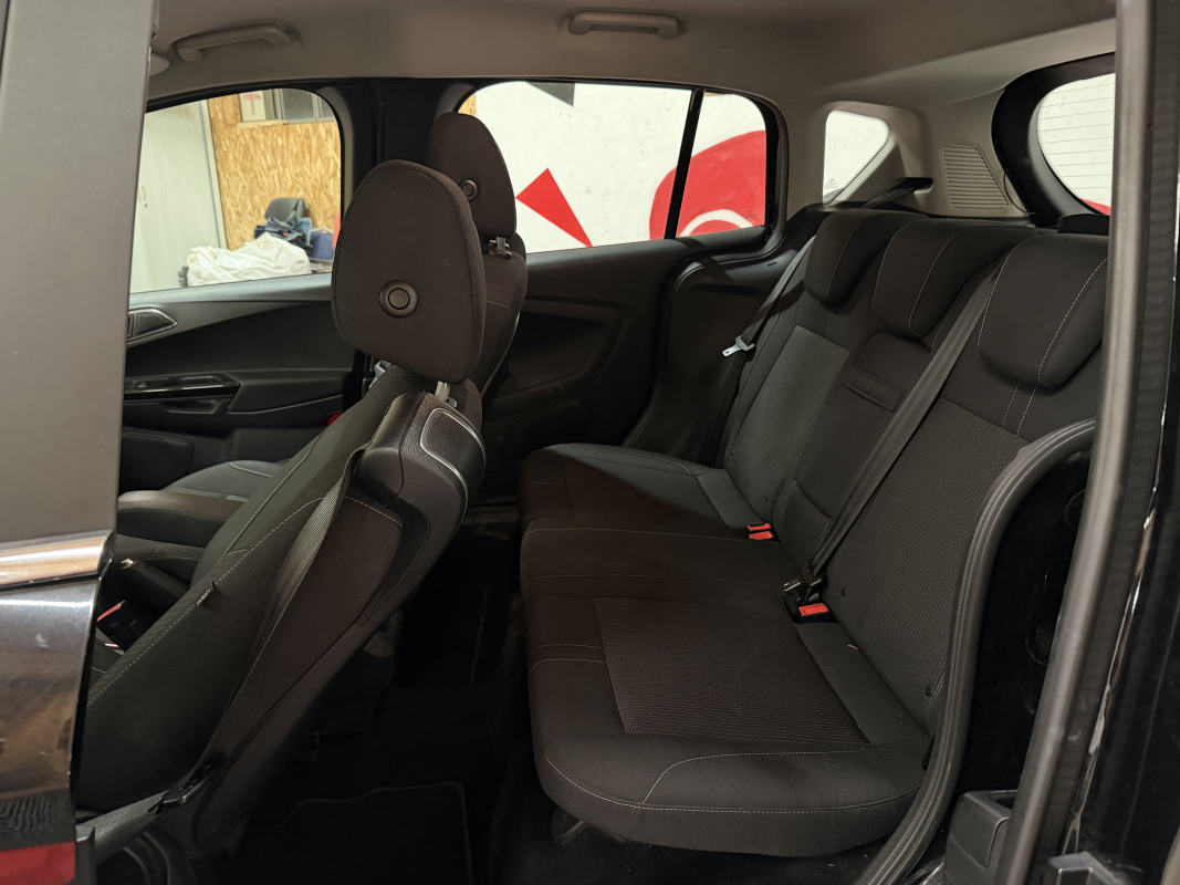 Ford B-Max — 11