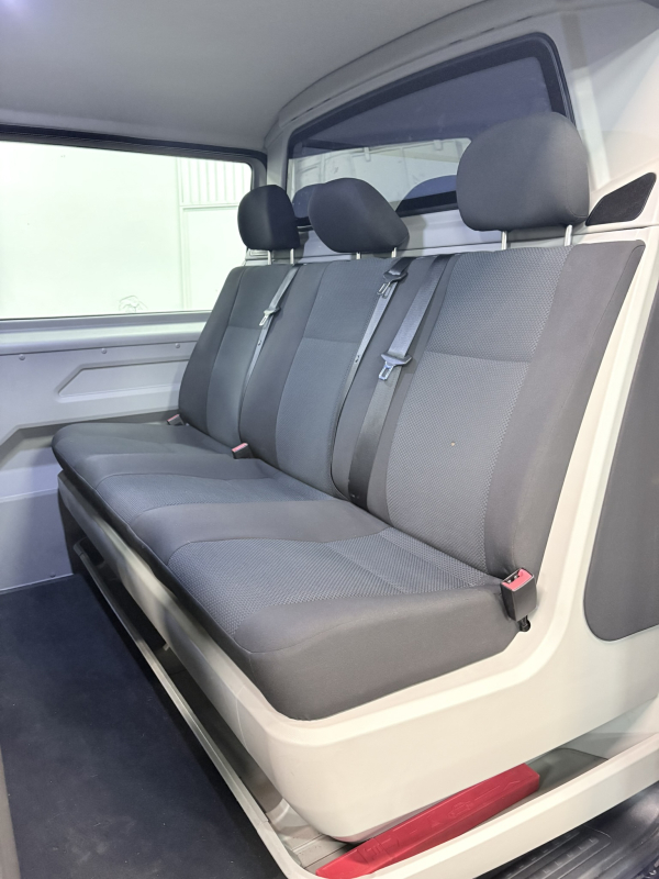 Volkswagen Transporter — 16