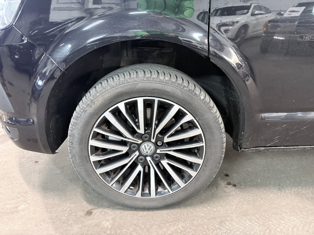 Volkswagen Transporter — 32