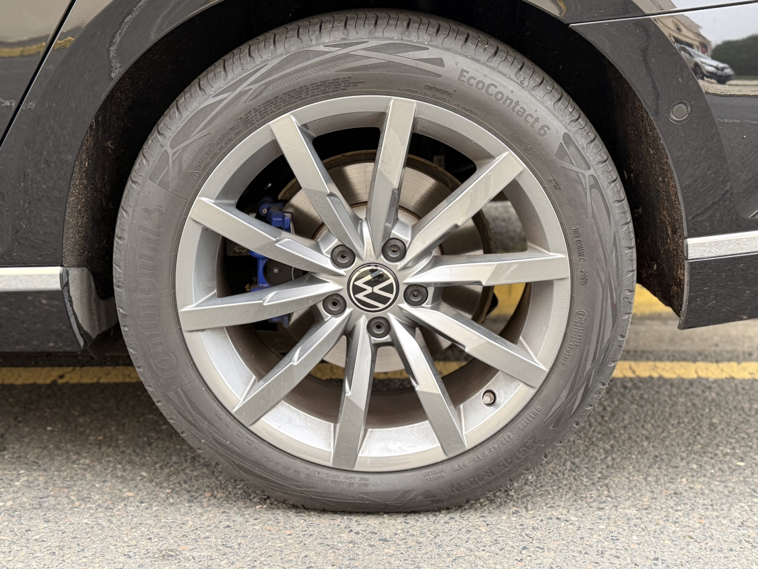 Volkswagen Passat SW — 23