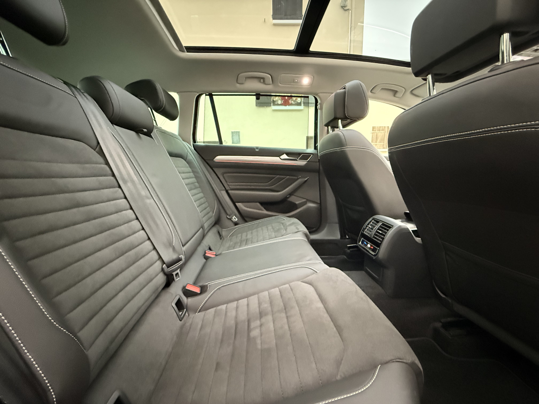 Volkswagen Passat SW — 14
