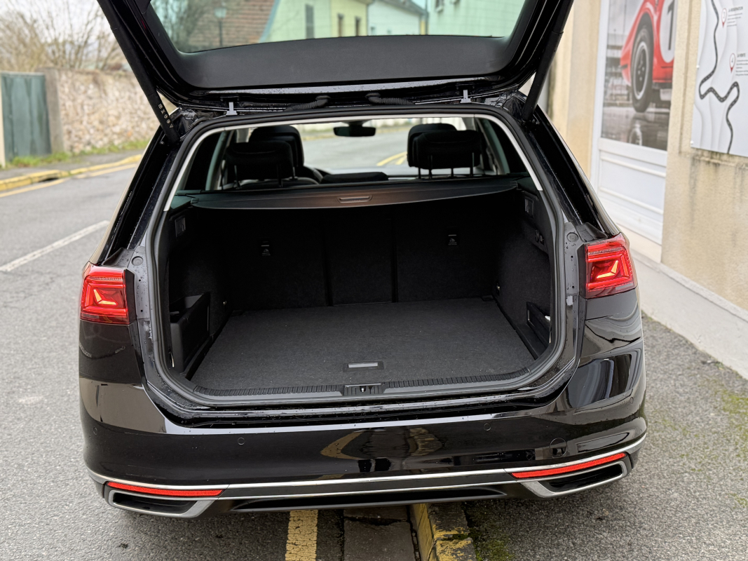 Volkswagen Passat SW — 7