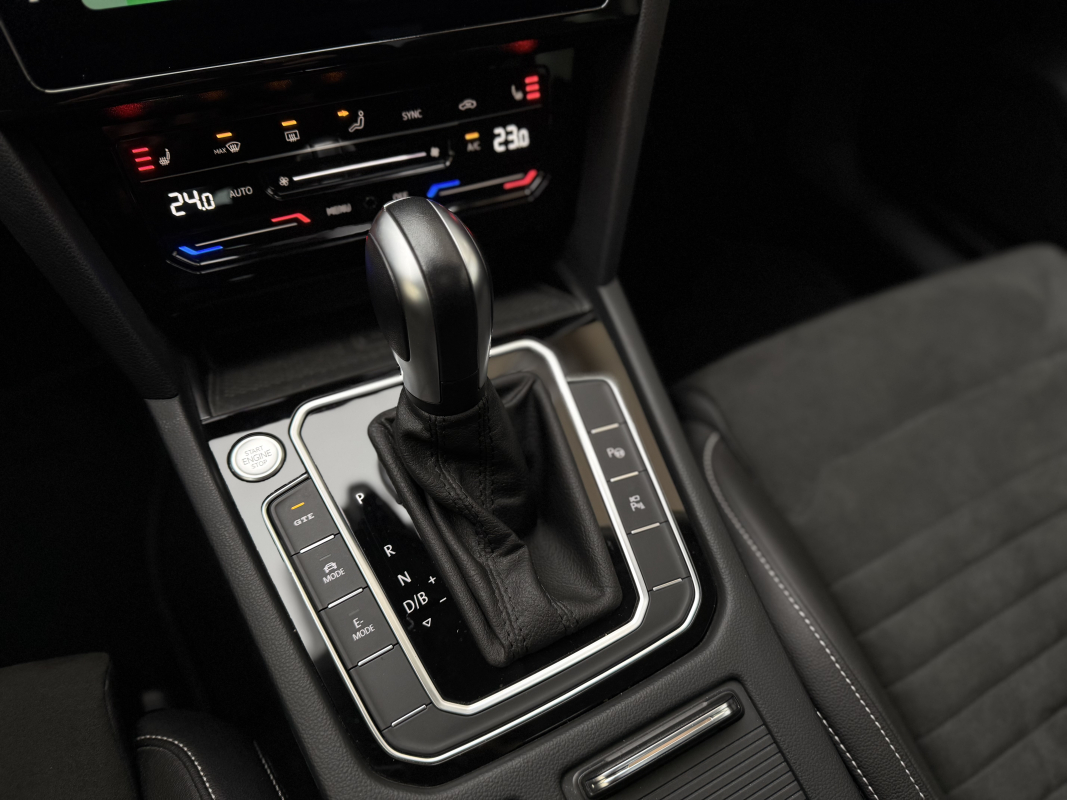Volkswagen Passat SW — 18
