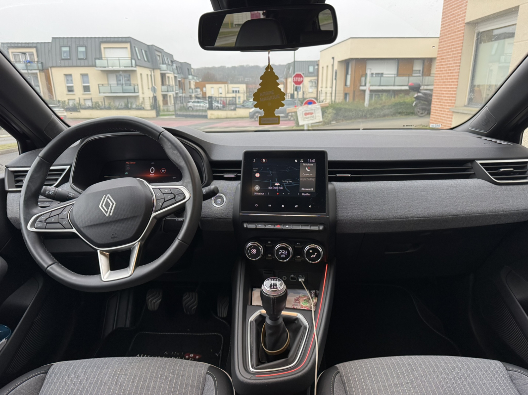 Renault Clio — 9