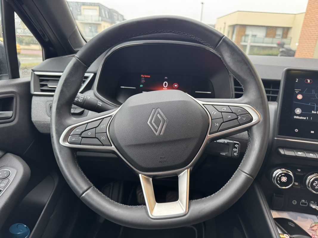 Renault Clio — 12