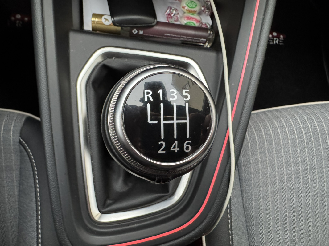 Renault Clio — 17