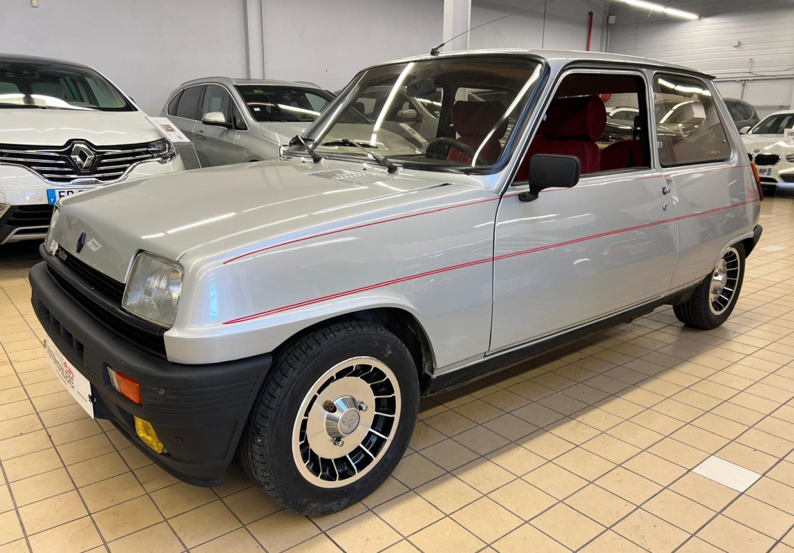 Renault R5