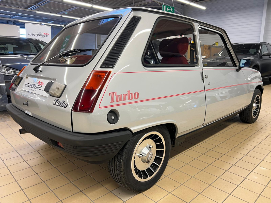 Renault R5 — 8