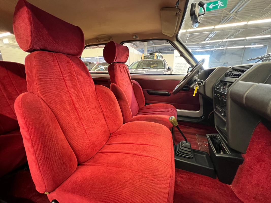 Renault R5 — 22