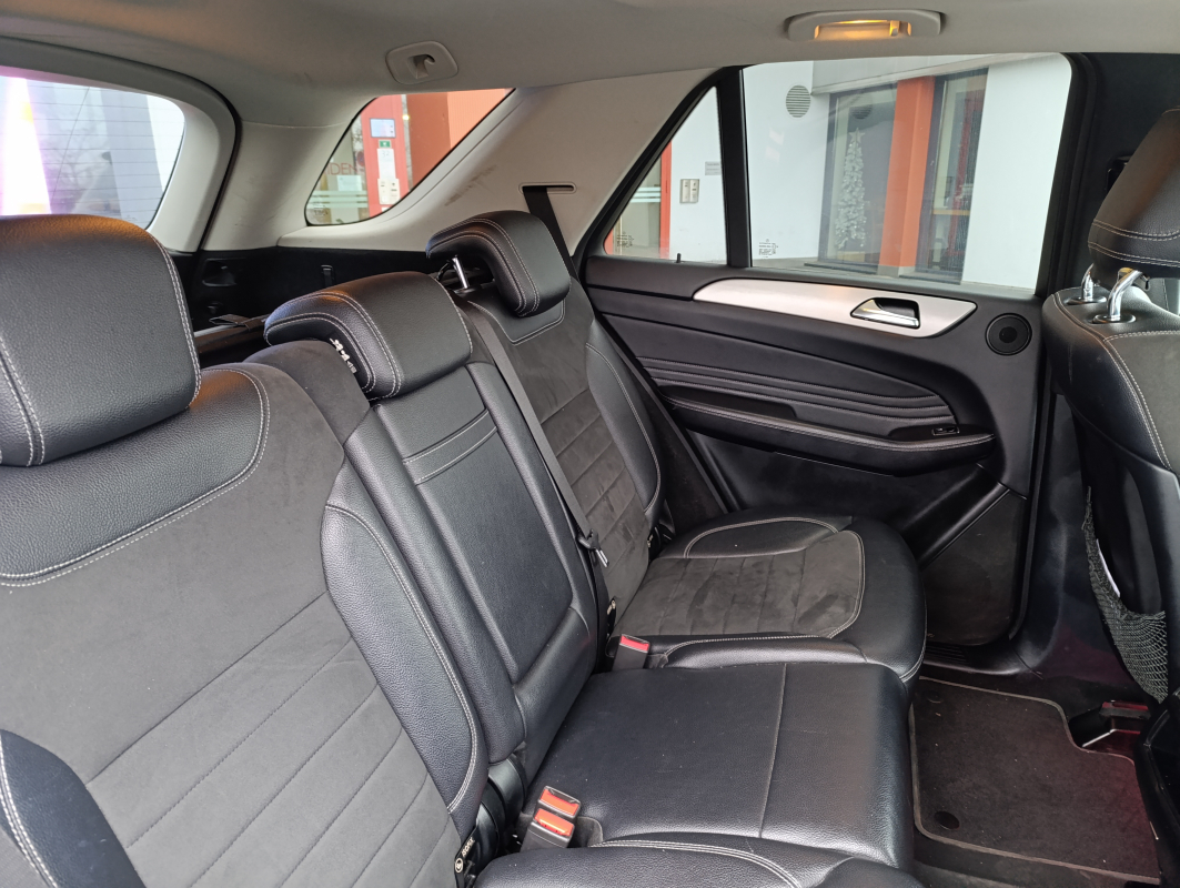 Mercedes ML — 13