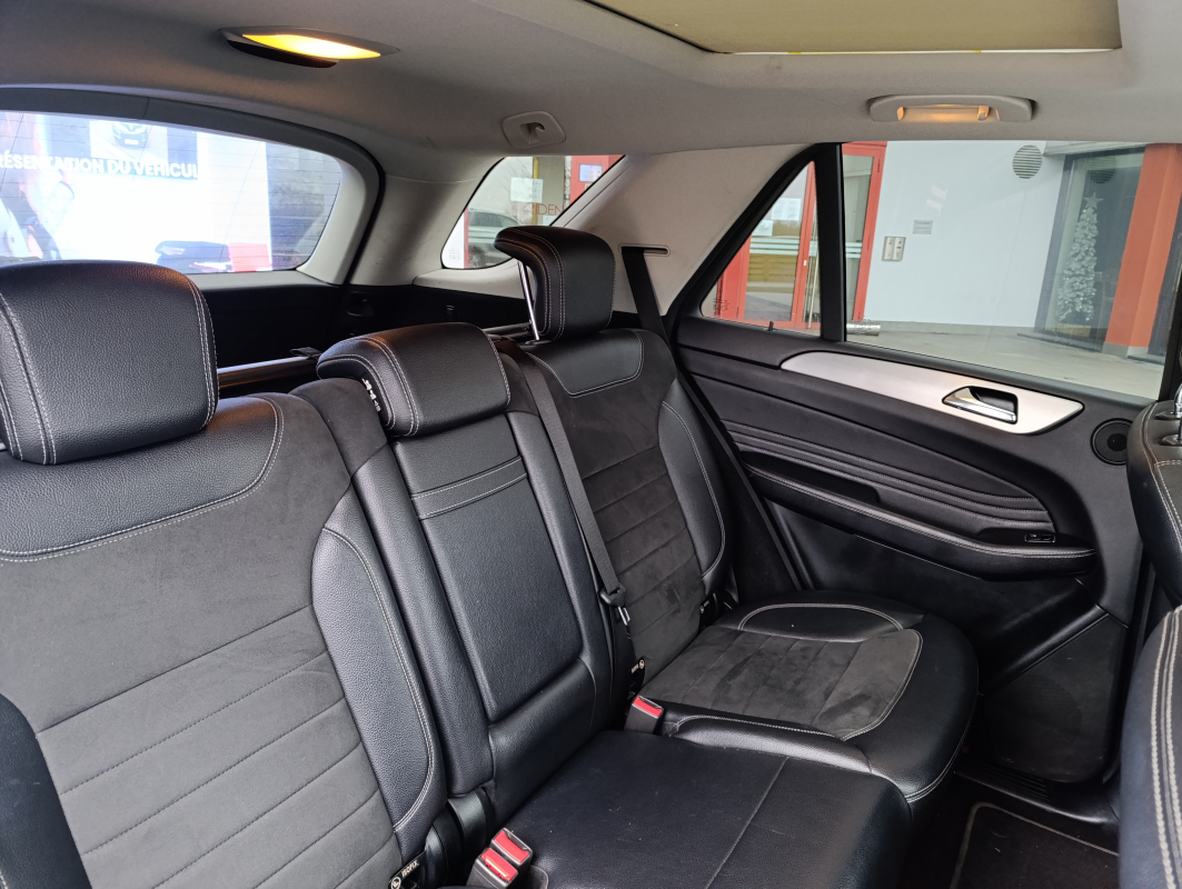 Mercedes ML — 15