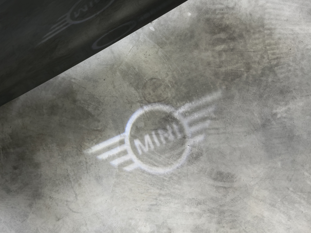 Mini Mini — 32