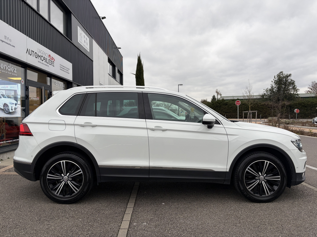 Volkswagen Tiguan — 30
