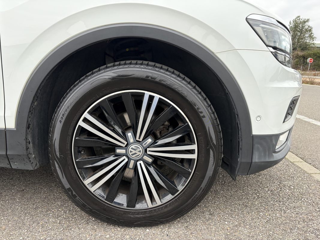 Volkswagen Tiguan — 28