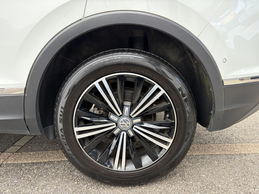 Volkswagen Tiguan — 29
