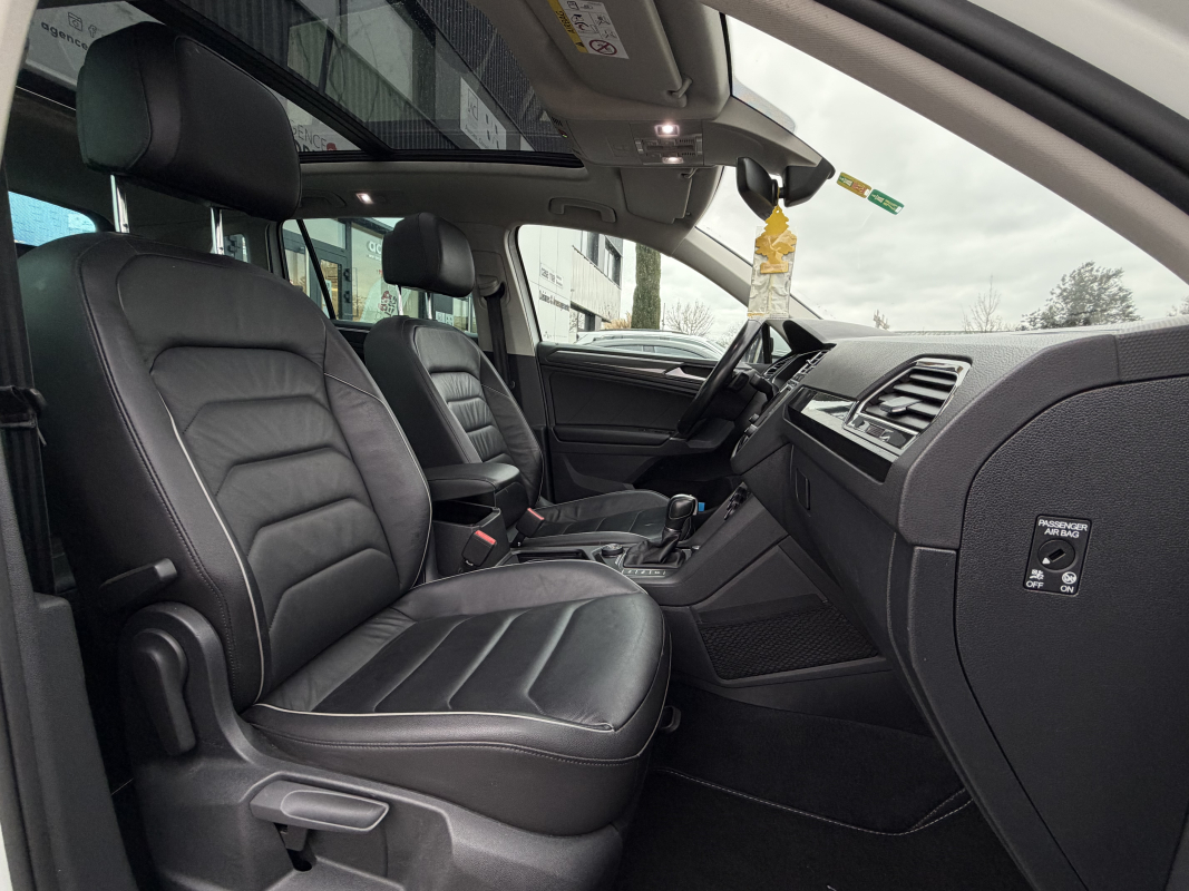 Volkswagen Tiguan — 13