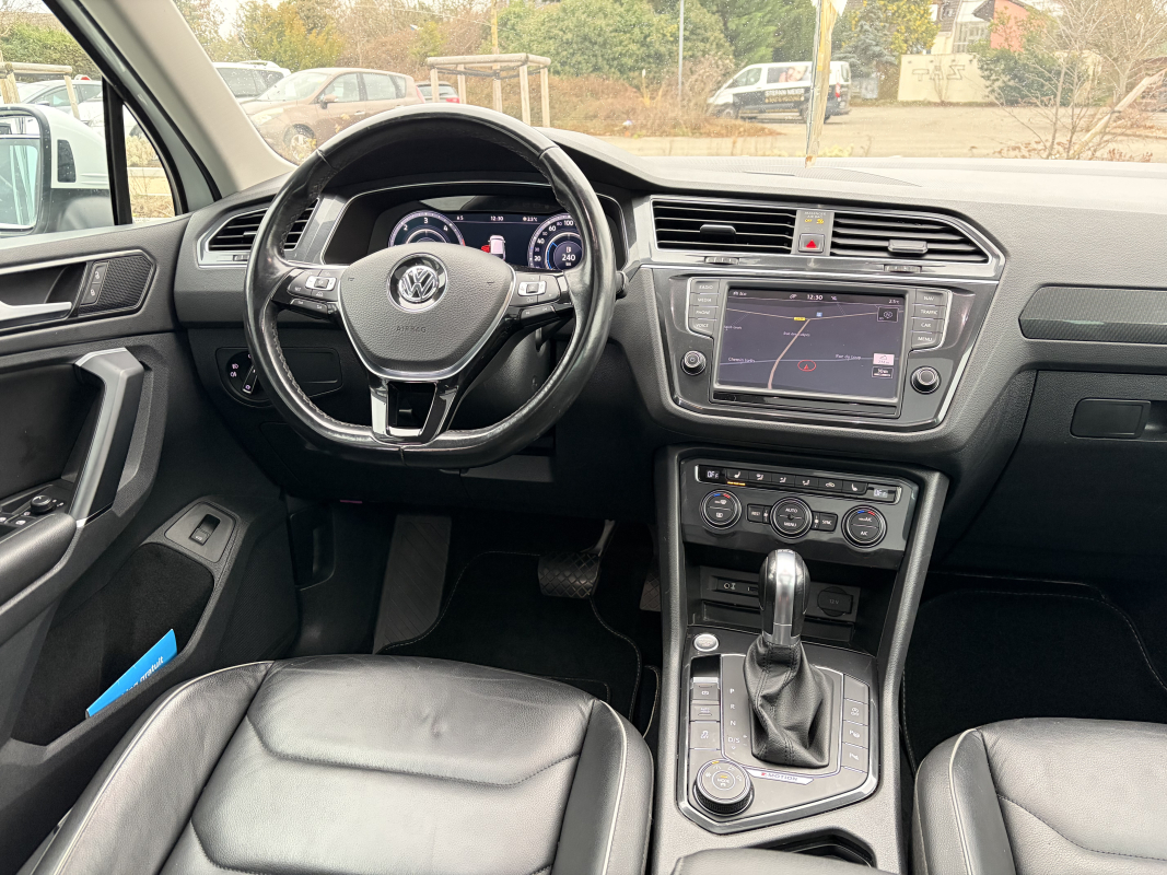 Volkswagen Tiguan — 16