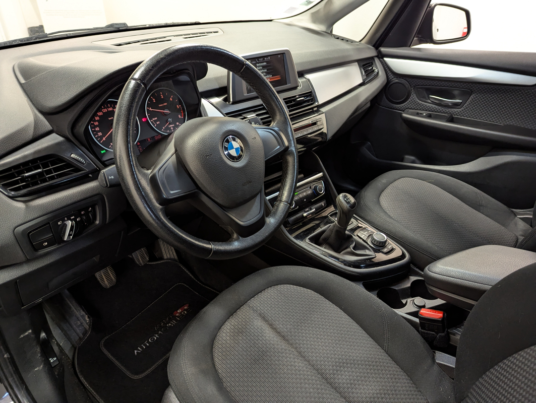 Bmw Série 2 — 8