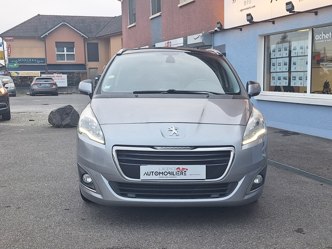 Peugeot 5008 — 2